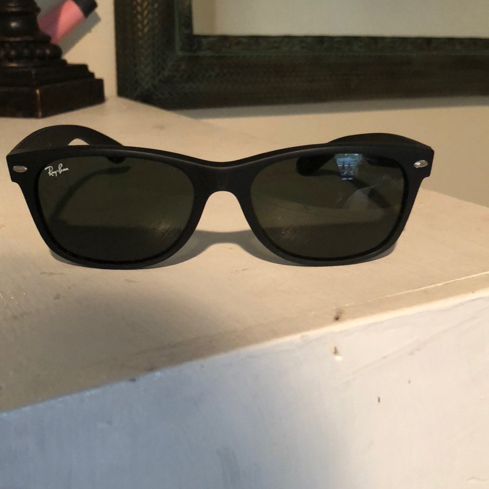 Rayban New Wayfarers Classic matte black